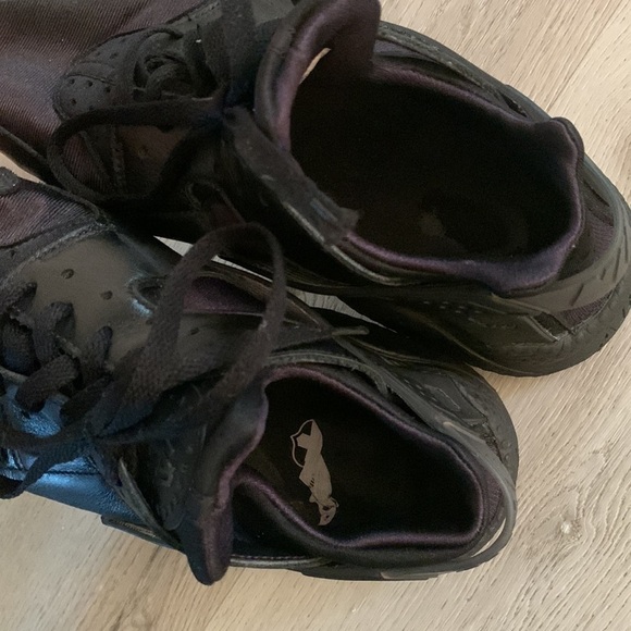 Nike mens Air Huarache Run Triple Black Shoes Size 9 - Picture 11 of 12